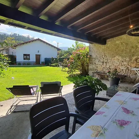 Casa Vacacional Carmen Rales (Llanes)